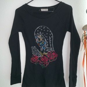 black embroidered thermal
